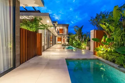 2 Design Villas  – Near Berawa Beach