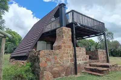 Image de Take a well deserved rest at our cosy cottage which is totally off the grid.