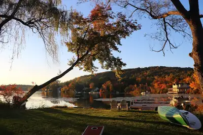 Image de Lakehouse, Sunsets, Gardens, Outdoor Living