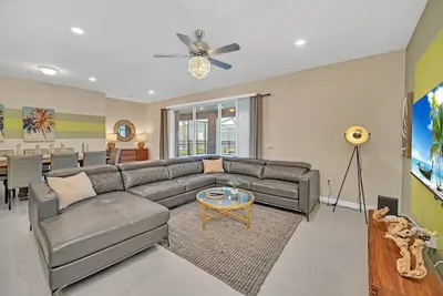 Image de Last Minute Disney! Private Pool, Hot Tub, Game Room & Themed Bedrooms. Book Now! #Wir436