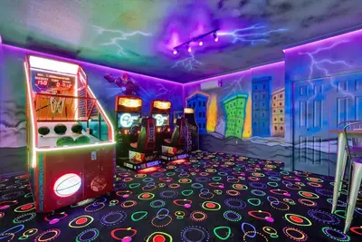 Image de Last Minute Disney! Private Pool, Hot Tub, Game Room & Themed Bedrooms. Book Now! #Wir437