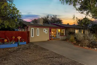 Image de Cozy 3br / Fenced Yard & Grill / Near Tmc & U of A