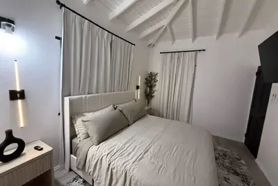 Image de 3-bedroom house in peaceful Fitches Creek with Ac