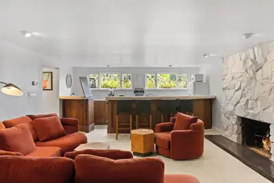 Image de Large 1-bedroom apt in adorable Hawthorn Hills/Seattle with fitness room access