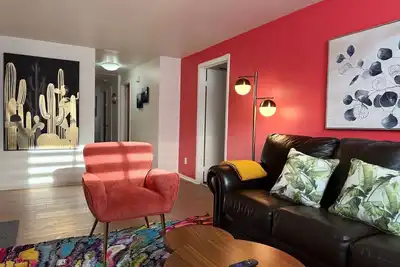 Image de Comfy 3br Pierrefonds | 2 Free Parking Spots