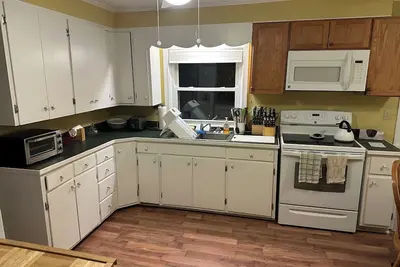 Image de 3-bedroom cottage in Mayville, Ny near Chautauqua Institution's Main Gate.