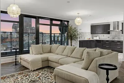 Image de Skyline Penthouse- Views, Games 2 Parking Spaces