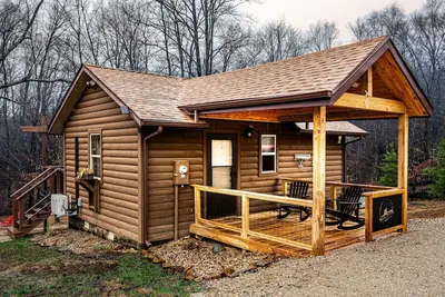 Image de Secluded Brown County Cabin | Hot Tub | Hoosier National Forest