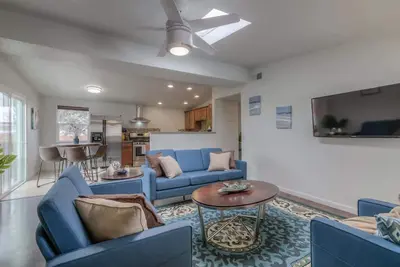 Image de Pitt Paradise: Pet-Friendly Oasis - An Irvie Home