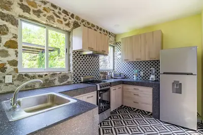 Image de Escape to the countryside: Private House in Boutique Complex.