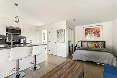 Image de Modern Forest Retreat / Private Adu with Pool, Hot Tub