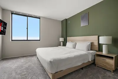 Image de Downtown Skyview - 18th fl - Parking - Pool - Gym