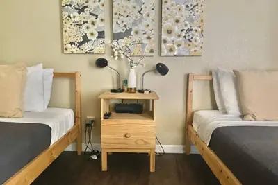 Image de Lovely South Austin Condo. All Essentials Included