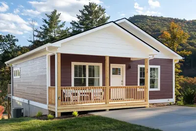 Image de Luxury in the Mountains | 2br Mountain Retreat | Views | Near Downtown Asheville & Biltmore