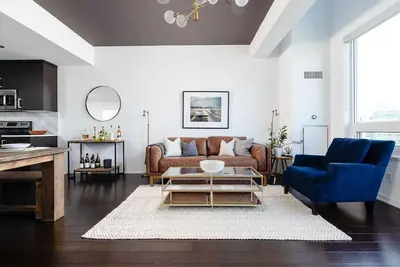 Image de Luxury Two‑Story Penthouse Loft | Steps to Bmo Field & World Cup Action