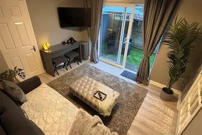 Image de Secluded Cosy 1 bedroom Annex in Camberley