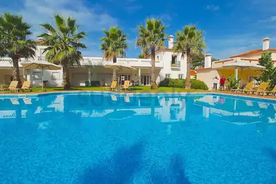 Image de Vila dos Principes C16 - Maison mitoyenne de 2 chambres dans corpropriété privée