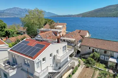 Image de Ljubica Two - Schlafzimmer-Apartment mit Terrasse by Interhome