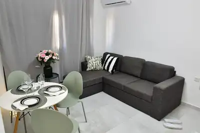 Image de 2-bedroom Luxury apartment On The Sea Bat Yam