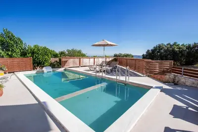 Image de Altura Villa with Private Pool – Spacious 3-Bedroom Villa for Up to 7 Guests in Rethymno