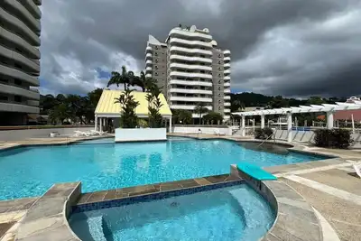 Image de Waterfront Luxury 3br Condo in Westmoorings