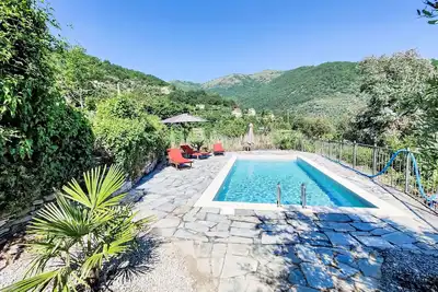 Image de Belle maison de vacances privée pour 5 personnes avec Wifi, piscine, Tv, patio et animaux admis