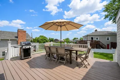 Image de Life on Deck - Spacious Coastal Home & Easy Beach Access