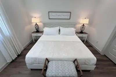 Image de Peaceful 3-bedroom house with Ac in a cool Houston neighborhood