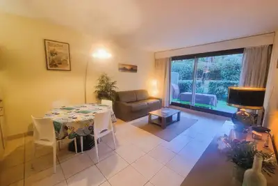 Image de À 100 m de la plage, emplacement privilégié