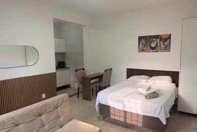 Image de Private studio apartment with Smart Tv and air conditioning.