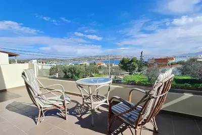 Image de Apartment with sea view, 200 meters from the beach mini markets, restaurants,