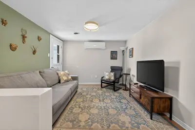 Timber 2br Apartment