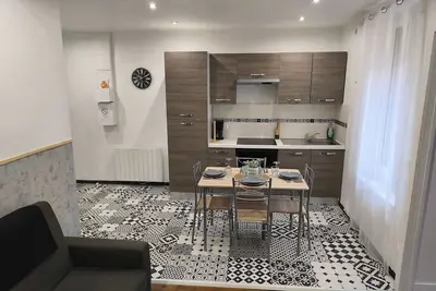 Image de Appartement budget avec parking au centre-ville