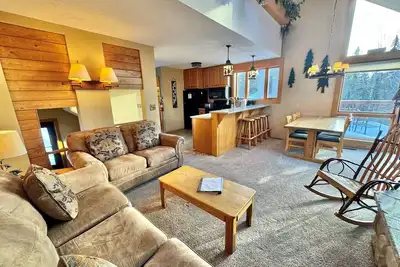 Image de 3br Townhome | Ski-In/Ski-Out | Pool & Hot Tub