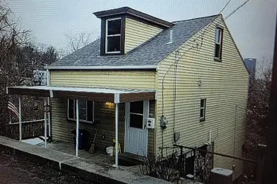 Image de Cozy 2-bedroom building in enjoyable Pittsburgh with new Hvac.