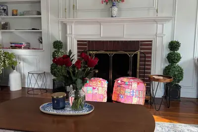 Image de Cozy 2-bedroom cottage -steps to Uf Stadium