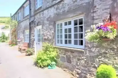 Image de Fuchsia Cottage | Walk to Beach | Parking