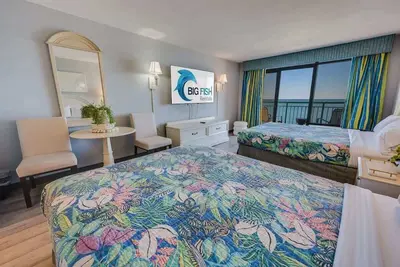 Image de New Direct Oceanfront 6th Floor, Sandcastle South!