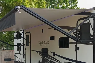 Image de 2-bedroom recreational vehicle in peaceful Dunnellon with Ac