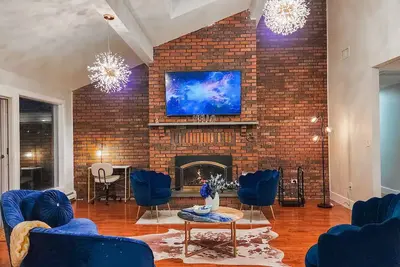 Image de Spacious 5-bedroom house in serene Chester perfect for families