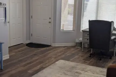 Image de Quiet & spacious 3-bedroom home next to Freestone Park in charming Gilbert!