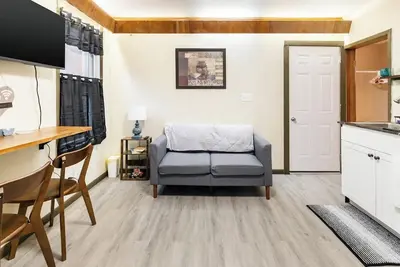 Image de Spacious 2br Apt • Free Parking • Baden