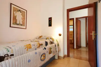 Image de (Masso) House for family + garden + parking