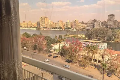 Image de Panoramic Nile view 3-bedroom apartment in heart of Cairo