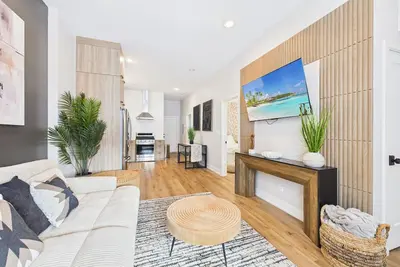 Image de Peaceful Zen Flat 2br Oasis with Free Parking