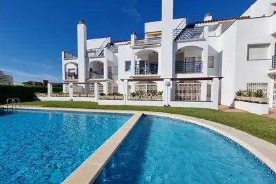 Image de Charmant appartement avec piscine et terrasse. Hutg-006152