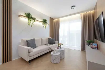 Image de Pana Tadeusza 10 Kraków | Stylish Apartment with Parking | Balcony and Workspace | Close to the Wisła River