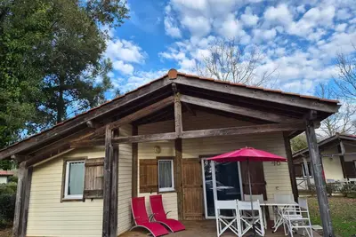 Image de Chalet à 200 m du lac de Parentis