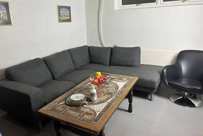 Image de Appartement au sous-sol dans une villa