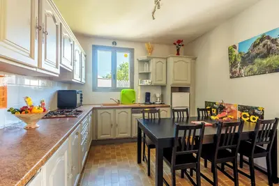 Image de Belle maison avec 2 chambres pour 8 personnes au Camping les Paillotes à Ruoms